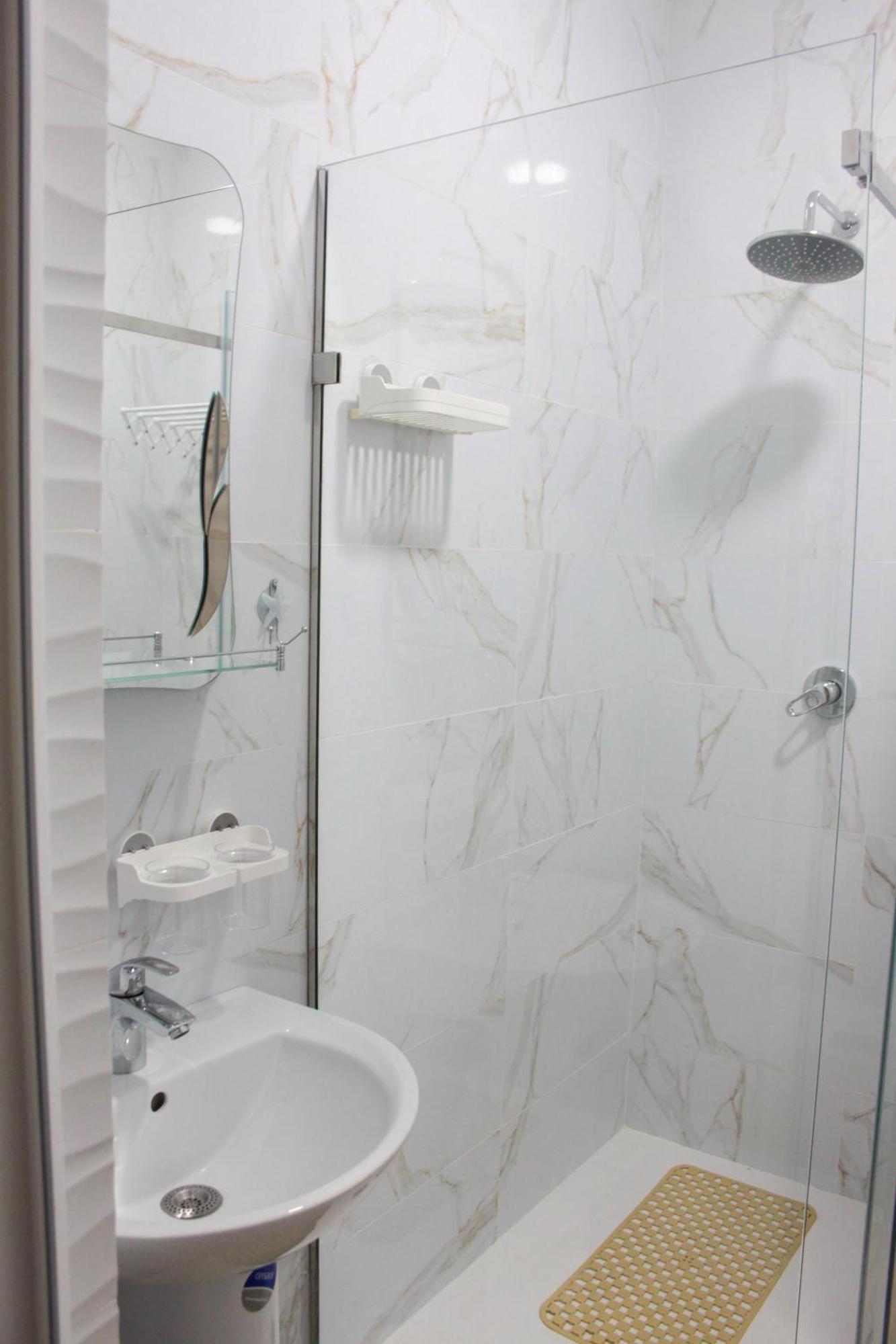 Hotel гармонія. термально-оздоровчий комплекс. Mynai